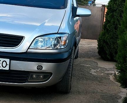 Опель Зафира, объемом двигателя 2 л и пробегом 0 тыс. км за 3200 $, фото 2 на Automoto.ua