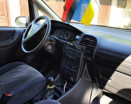Опель Зафира, объемом двигателя 1.8 л и пробегом 228 тыс. км за 3900 $, фото 6 на Automoto.ua