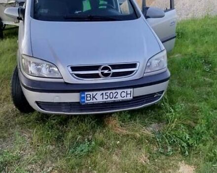 Опель Зафира, объемом двигателя 2 л и пробегом 300 тыс. км за 3500 $, фото 4 на Automoto.ua