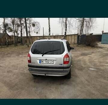 Опель Зафира, объемом двигателя 2 л и пробегом 300 тыс. км за 3500 $, фото 2 на Automoto.ua