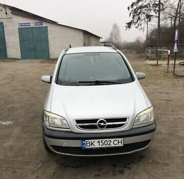 Опель Зафира, объемом двигателя 2 л и пробегом 300 тыс. км за 3500 $, фото 3 на Automoto.ua