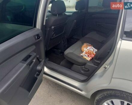 Опель Зафира 2005 в Бориславе на Automoto.ua Опель Зафира, объемом двигателя 1.9 л и пробегом 230 тыс. км за 5300 $, фото 2 на Automoto.ua