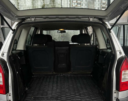 Опель Зафира, объемом двигателя 2.2 л и пробегом 460 тыс. км за 4200 $, фото 10 на Automoto.ua