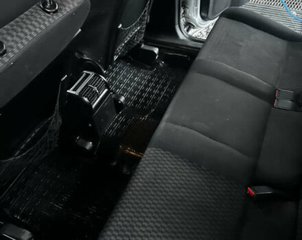 Опель Зафира, объемом двигателя 2.2 л и пробегом 460 тыс. км за 4200 $, фото 8 на Automoto.ua