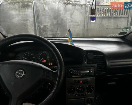 Опель Зафира, объемом двигателя 2.2 л и пробегом 460 тыс. км за 4200 $, фото 11 на Automoto.ua