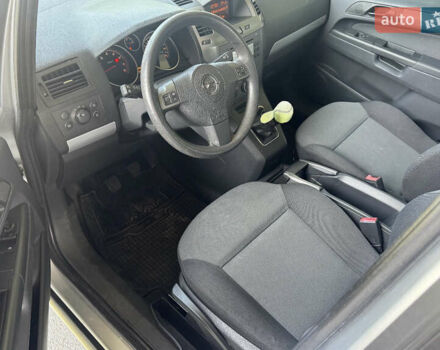 Опель Зафира, объемом двигателя 1.6 л и пробегом 183 тыс. км за 5700 $, фото 2 на Automoto.ua