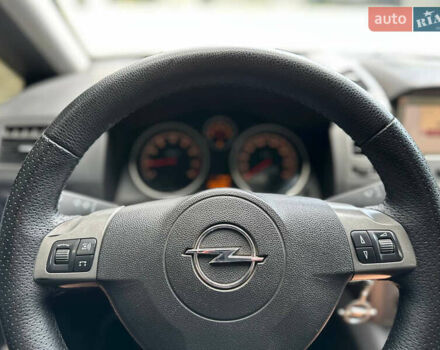 Опель Зафіра, об'ємом двигуна 2.2 л та пробігом 260 тис. км за 4700 $, фото 20 на Automoto.ua