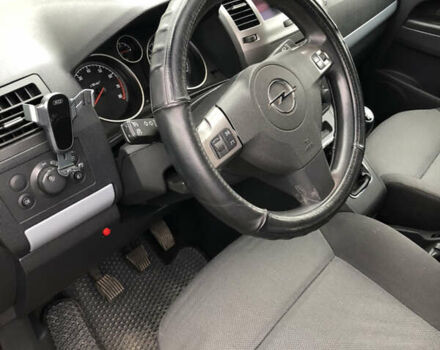 Опель Зафира, объемом двигателя 1.6 л и пробегом 230 тыс. км за 5600 $, фото 3 на Automoto.ua