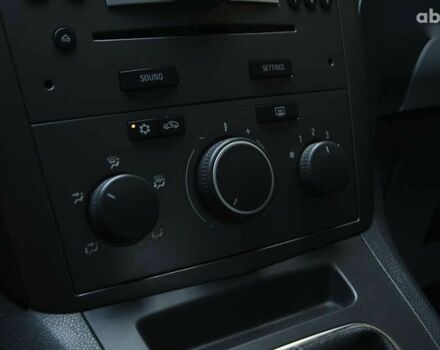 Опель Зафира, объемом двигателя 1.8 л и пробегом 258 тыс. км за 5550 $, фото 16 на Automoto.ua