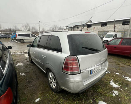 Опель Зафира, объемом двигателя 1.9 л и пробегом 270 тыс. км за 2999 $, фото 7 на Automoto.ua