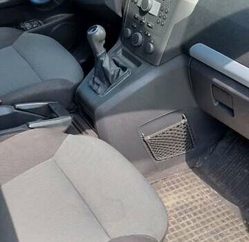 Опель Зафира, объемом двигателя 1.91 л и пробегом 268 тыс. км за 4800 $, фото 8 на Automoto.ua
