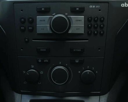 Опель Зафира, объемом двигателя 1.8 л и пробегом 258 тыс. км за 5550 $, фото 23 на Automoto.ua