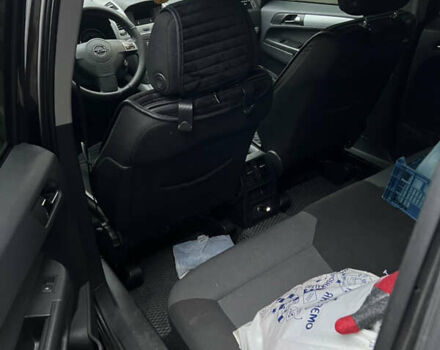 Опель Зафира, объемом двигателя 2.2 л и пробегом 198 тыс. км за 6600 $, фото 10 на Automoto.ua