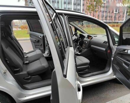 Опель Зафира, объемом двигателя 1.9 л и пробегом 253 тыс. км за 4490 $, фото 24 на Automoto.ua