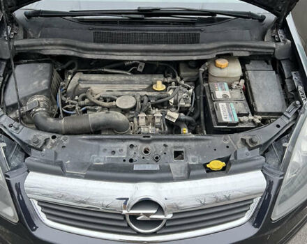 Опель Зафира, объемом двигателя 2.2 л и пробегом 198 тыс. км за 6600 $, фото 13 на Automoto.ua