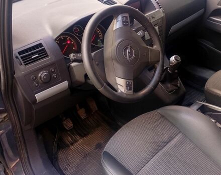 Опель Зафира, объемом двигателя 1.9 л и пробегом 0 тыс. км за 4000 $, фото 2 на Automoto.ua