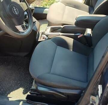 Опель Зафира, объемом двигателя 1.69 л и пробегом 234 тыс. км за 7200 $, фото 2 на Automoto.ua