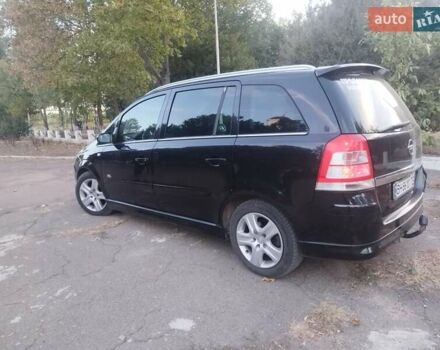 Опель Зафира, объемом двигателя 2.2 л и пробегом 215 тыс. км за 6800 $, фото 1 на Automoto.ua