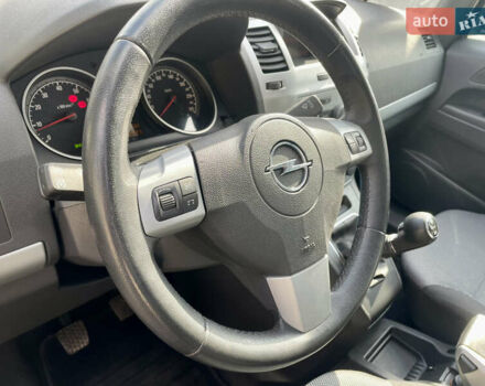 Опель Зафира, объемом двигателя 1.6 л и пробегом 120 тыс. км за 5600 $, фото 18 на Automoto.ua