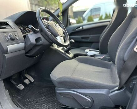 Опель Зафира, объемом двигателя 1.7 л и пробегом 214 тыс. км за 7000 $, фото 4 на Automoto.ua