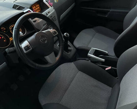 Опель Зафира, объемом двигателя 1.7 л и пробегом 214 тыс. км за 6100 $, фото 11 на Automoto.ua