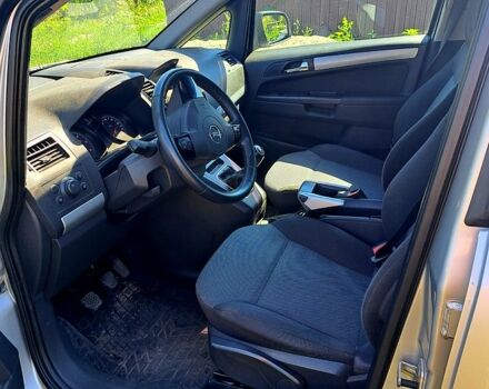 Опель Зафира 2010 в Кропивницком (Кировограде) на Automoto.ua Опель Зафира, объемом двигателя 1.7 л и пробегом 240 тыс. км за 7200 $, фото 2 на Automoto.ua