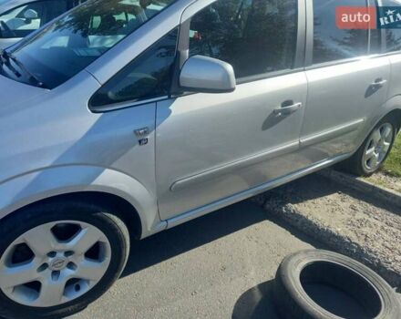 Опель Зафира, объемом двигателя 1.7 л и пробегом 245 тыс. км за 7500 $, фото 2 на Automoto.ua