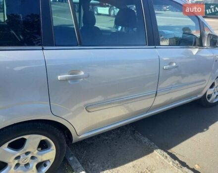 Опель Зафира, объемом двигателя 1.7 л и пробегом 245 тыс. км за 7500 $, фото 3 на Automoto.ua