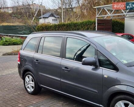 Опель Зафира, объемом двигателя 1.7 л и пробегом 243 тыс. км за 5400 $, фото 5 на Automoto.ua