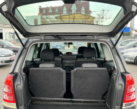 Опель Зафира, объемом двигателя 1.7 л и пробегом 217 тыс. км за 7600 $, фото 9 на Automoto.ua