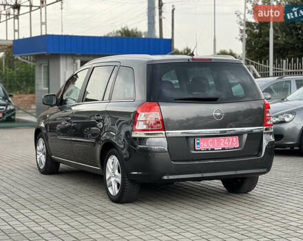 Опель Зафира, объемом двигателя 1.7 л и пробегом 217 тыс. км за 7600 $, фото 3 на Automoto.ua