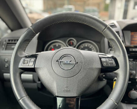 Опель Зафира, объемом двигателя 1.7 л и пробегом 217 тыс. км за 7600 $, фото 12 на Automoto.ua