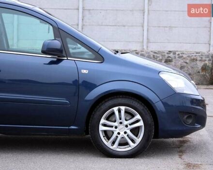 Опель Зафира, объемом двигателя 0 л и пробегом 195 тыс. км за 8300 $, фото 3 на Automoto.ua