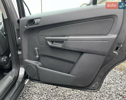 Опель Зафира, объемом двигателя 1.6 л и пробегом 173 тыс. км за 7200 $, фото 53 на Automoto.ua