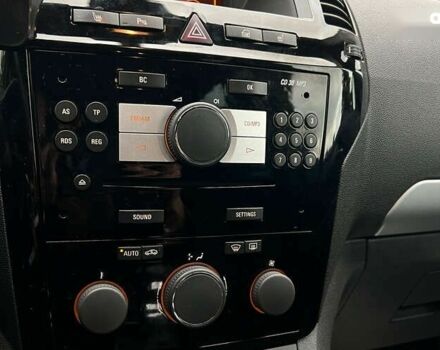 Опель Зафира, объемом двигателя 1.7 л и пробегом 185 тыс. км за 8999 $, фото 10 на Automoto.ua