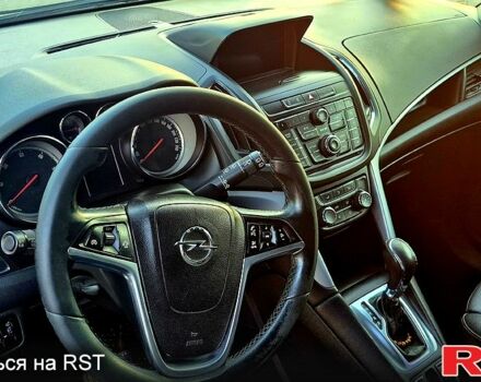 Опель Зафіра, об'ємом двигуна 2 л та пробігом 275 тис. км за 9500 $, фото 7 на Automoto.ua