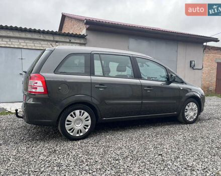 Опель Зафира, объемом двигателя 1.6 л и пробегом 173 тыс. км за 7200 $, фото 7 на Automoto.ua