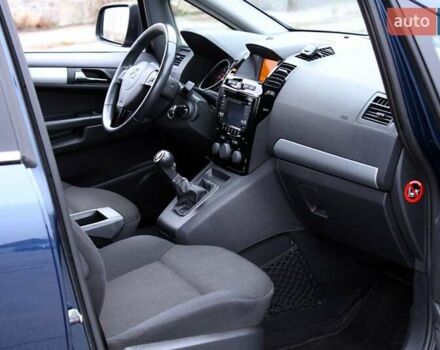 Опель Зафира, объемом двигателя 0 л и пробегом 195 тыс. км за 8300 $, фото 2 на Automoto.ua