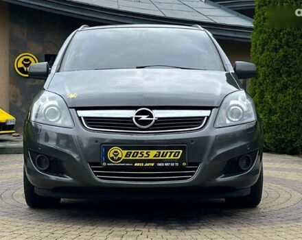 Опель Зафира, объемом двигателя 1.7 л и пробегом 185 тыс. км за 8999 $, фото 1 на Automoto.ua