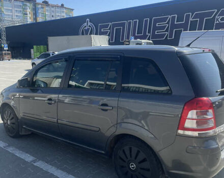 Опель Зафира, объемом двигателя 1.7 л и пробегом 311 тыс. км за 7000 $, фото 3 на Automoto.ua