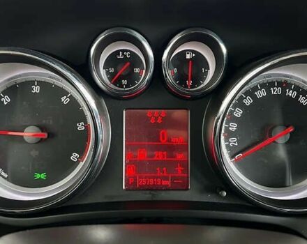 Опель Зафіра, об'ємом двигуна 2 л та пробігом 237 тис. км за 9750 $, фото 22 на Automoto.ua
