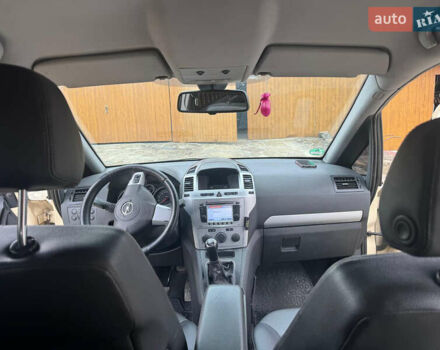 Опель Зафира, объемом двигателя 1.7 л и пробегом 208 тыс. км за 6500 $, фото 13 на Automoto.ua
