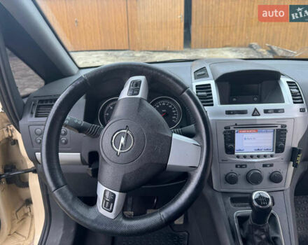 Опель Зафира, объемом двигателя 1.7 л и пробегом 208 тыс. км за 6500 $, фото 9 на Automoto.ua