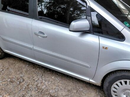 Опель Зафира, объемом двигателя 1.6 л и пробегом 210 тыс. км за 7200 $, фото 1 на Automoto.ua