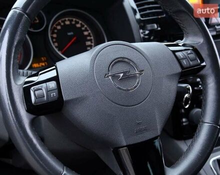 Опель Зафира, объемом двигателя 0 л и пробегом 195 тыс. км за 8300 $, фото 1 на Automoto.ua