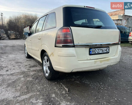 Желтый Опель Зафира, объемом двигателя 1.9 л и пробегом 494 тыс. км за 3400 $, фото 6 на Automoto.ua