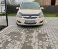 Жовтий Опель Зафіра, об'ємом двигуна 1.6 л та пробігом 220 тис. км за 5200 $, фото 1 на Automoto.ua