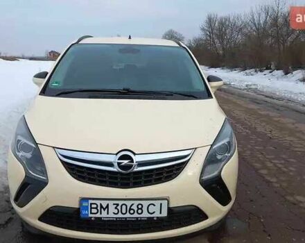 Желтый Опель Зафира, объемом двигателя 1.95 л и пробегом 330 тыс. км за 9500 $, фото 1 на Automoto.ua
