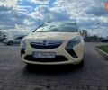 Желтый Опель Зафира, объемом двигателя 1.96 л и пробегом 215 тыс. км за 12400 $, фото 1 на Automoto.ua