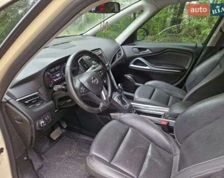 Жовтий Опель Зафіра, об'ємом двигуна 2 л та пробігом 265 тис. км за 9999 $, фото 13 на Automoto.ua